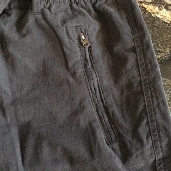 Forever 21 Black Cargo Pants - Picture 5 of 7